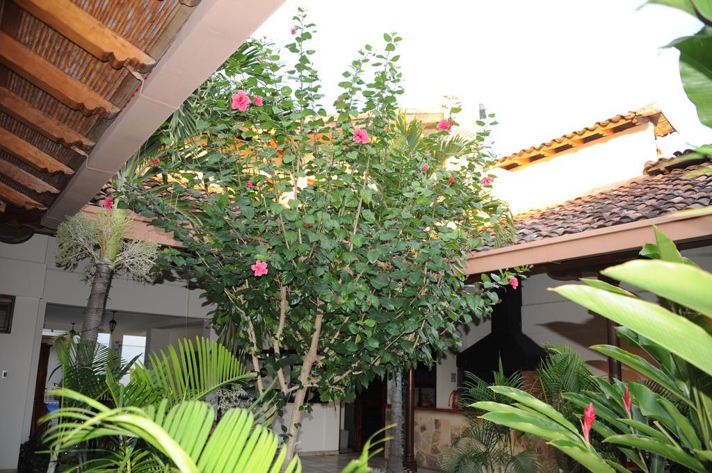 El Almirante Hotel Granada Exterior photo